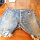 !!!FREE SHIPPING!!! LEVI'S 501cut off jean 35x3 inch.