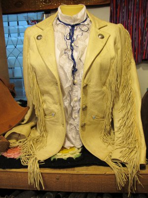 !!!Free shipping!!!vintage 60-70s mexican buckskin jacket silver button. .