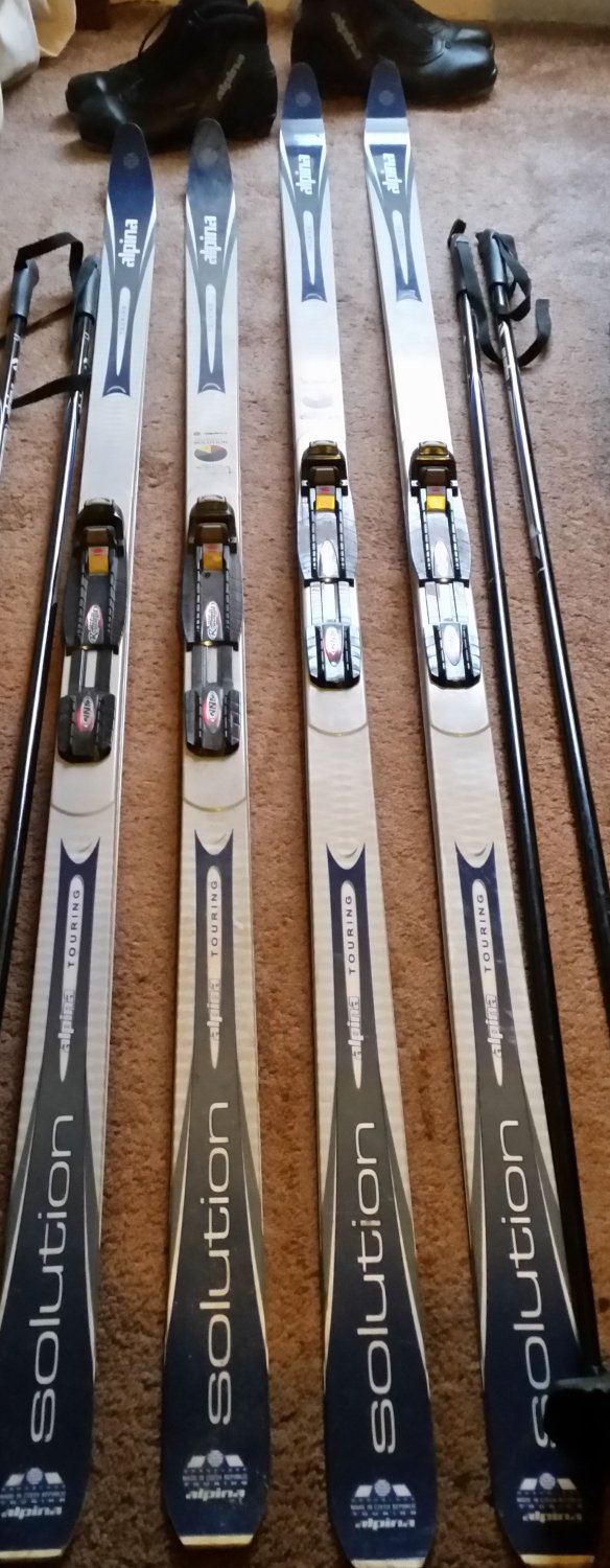 Alpina Touring Solution Skis + Poles + Boots + BC Bindings 2x Set