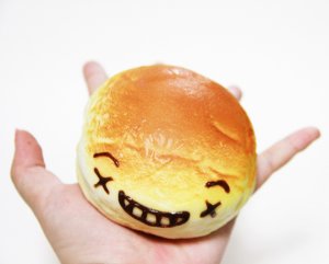 JUMBO Happy Face Squishy Bread Bun