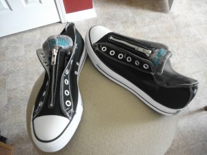Converse AllStar Chuck Taylors (new in box!)