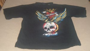 Boys size 8/10 SKULL tee