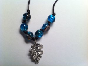 Crackle Bead Leather Necklace