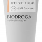 Biodroga MD CC Cream SPF 20 Color Corrector for Red Skin 30ml Biodroga MD CC Cream SPF 20 Color Corrector for Red Skin 30ml