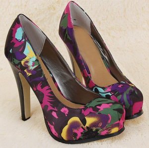 2012 new eye-catching shoes high heel/retro-style flower pumps