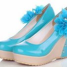 New style polite women fashion bright blue patent shoes with lovely flower