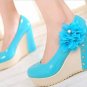 New style polite women fashion bright blue patent shoes with lovely flower