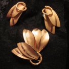 Signed Primex gold tone earring pin brooch vintage lovely classic