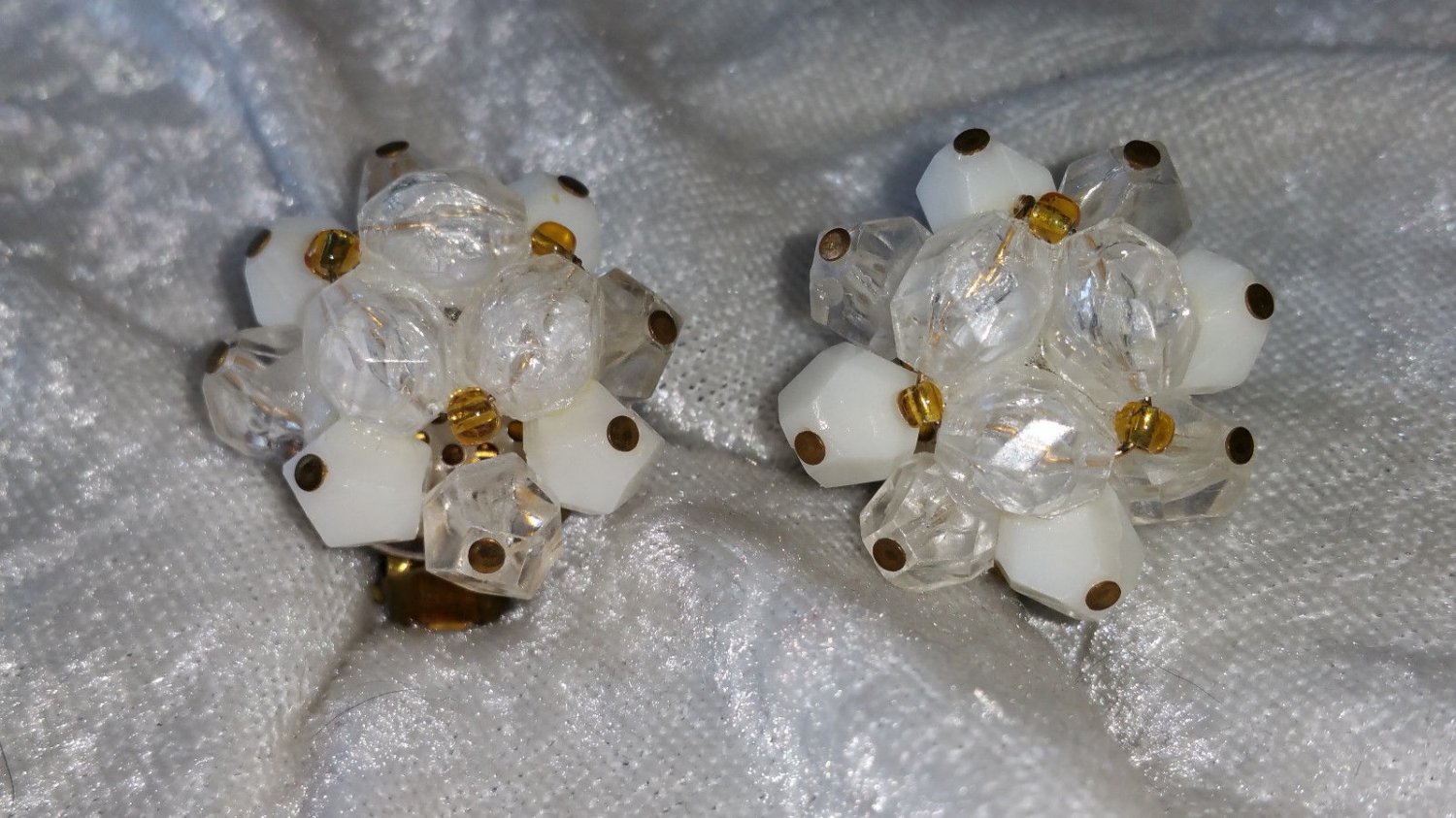 Vintage earrings cluster button gold tone milk glass and &acirc;��ice&acirc;�� crystals