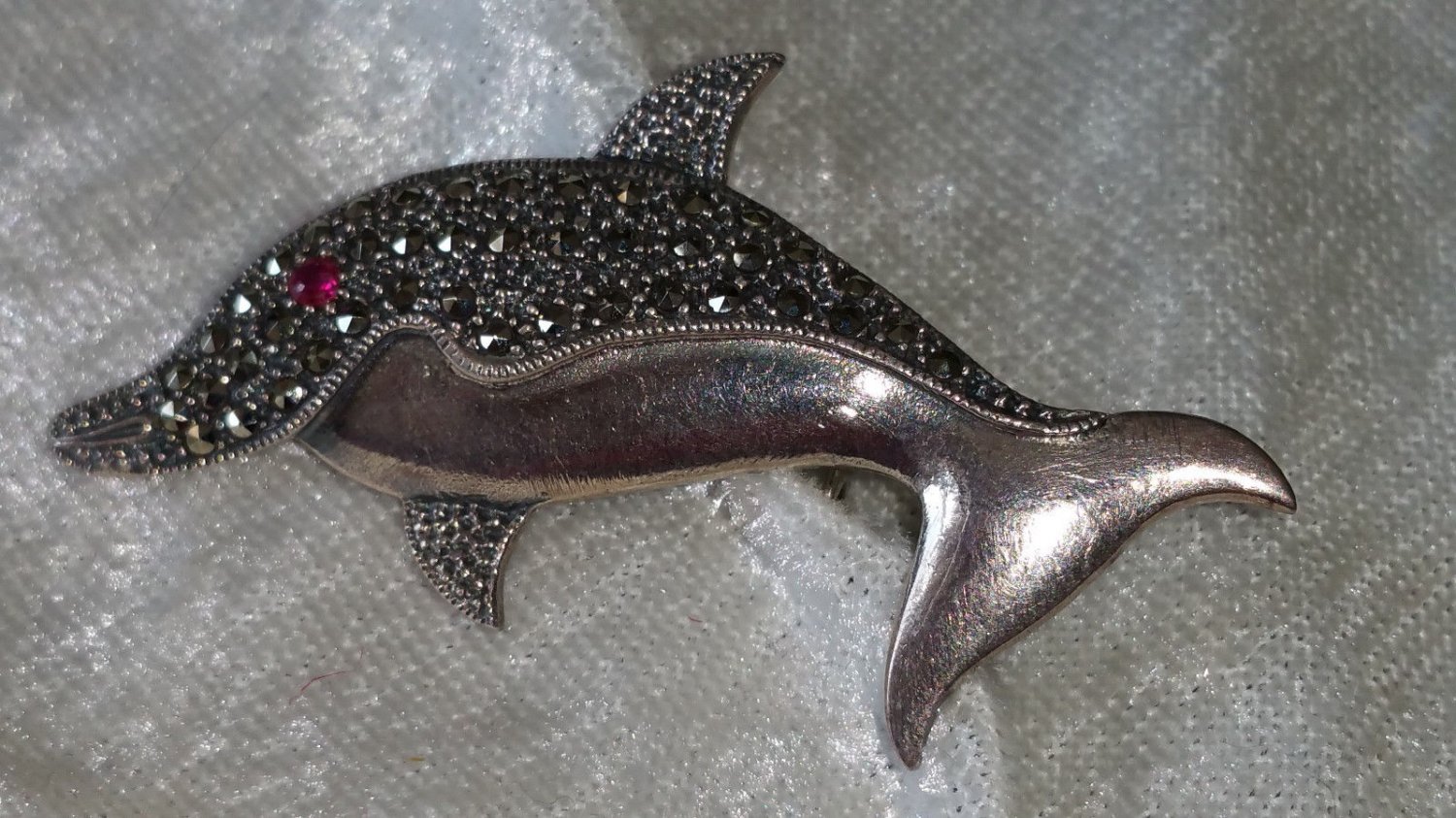 Dolphin 9.25 sterlling silver & marcasite ruby/garnet eye pin brooch
