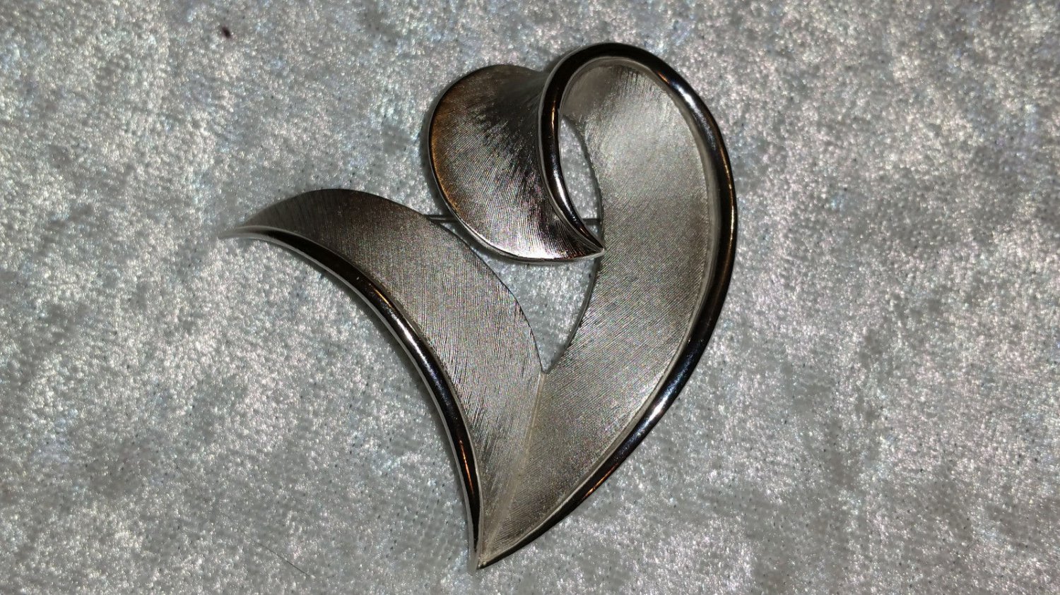 Crown Trifari silver tone pin brooch vintage chic timeless heart shaped