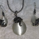 Choker Vintage look white stone marcasite earring Necklaces set tear water drop