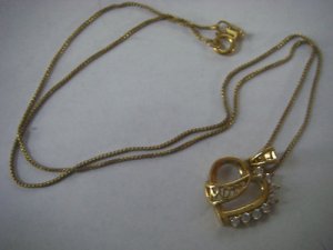 STERLING HEART SHAPED NECKLACE "MOM" CZs 18" STER CHAIN