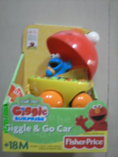 Fisher Price Sesame Street Giggle Surprise Elmo