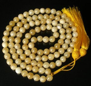 108 Tibet Light Yellow Gemstone Stone 0.4inch Bead Necklace