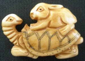 Tibet Yak Bone Carved Rabbit Coney Cony Lapin on Turtle IB03