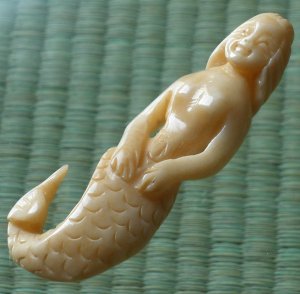 Tibet Yak bone carved little mermaid sea-maid sea-maiden IZ07