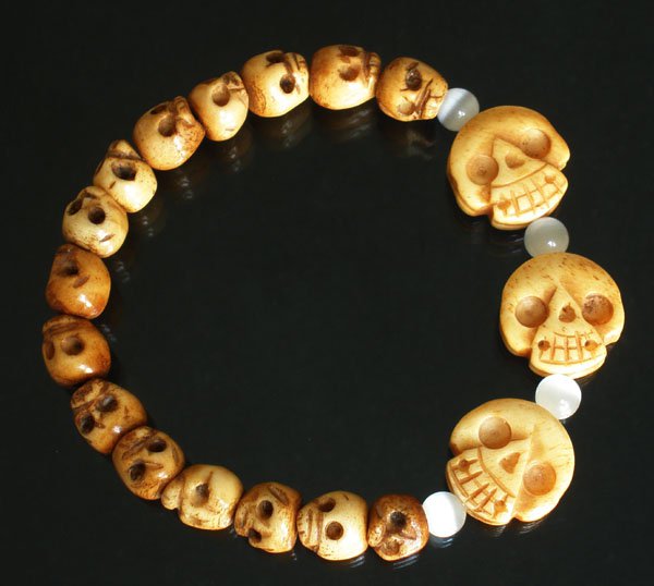 Tibet & Nepal Yak Bone Hand Carved Skulls Chain Bracelet IZ27