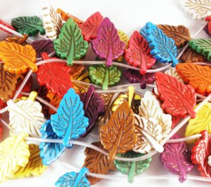 10 Strands Turquoise Howlite Mixed Colorful Leaf Beads(14pcs)