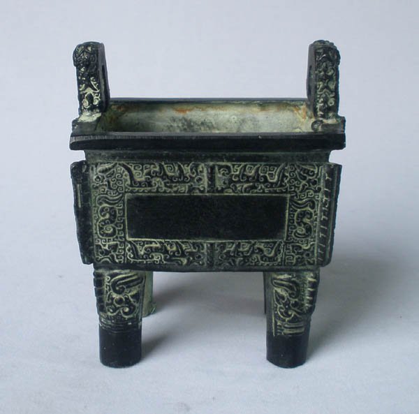 Alloy Bronze Chinese Exquisite Veins Pattern Ding Pot Imitation EZ046