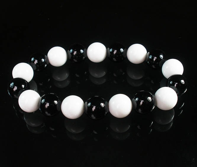 Women 7inch Polished Tibet & Nepal Stone White Black Beads Bracelet WZ2144-10M