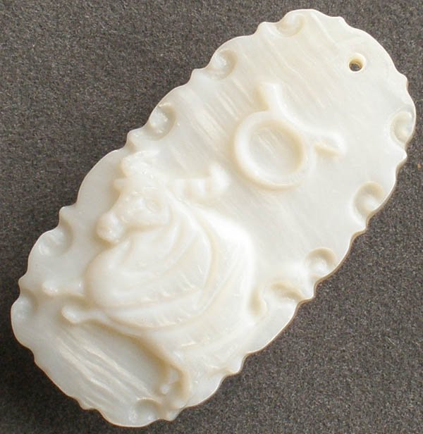 Natural Sea Shell Mother of Pearl Carved Constellation Taurus Statue Amulet Pendant