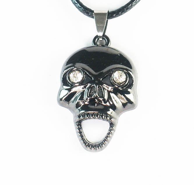 Tungsten Bronze Alloy Plated Skull Pendant EZ063