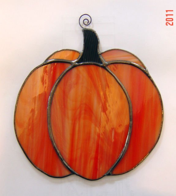 LARGE STAINED GLASS PUMPKIN Suncatcher 7 1/4"x 6 1/2"