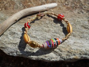 Recycled Bead Bracelet (red)