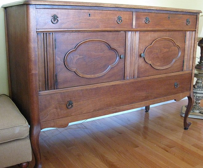 Antique Oak Linen Chest