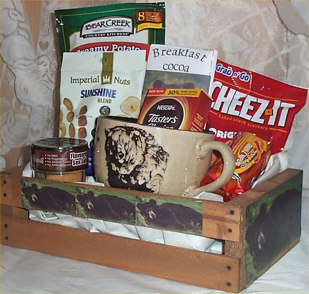 Bear Soup Mug Wood Crate Gift Basket Coffee Nuts Salt's Bear Creek Soup #2green