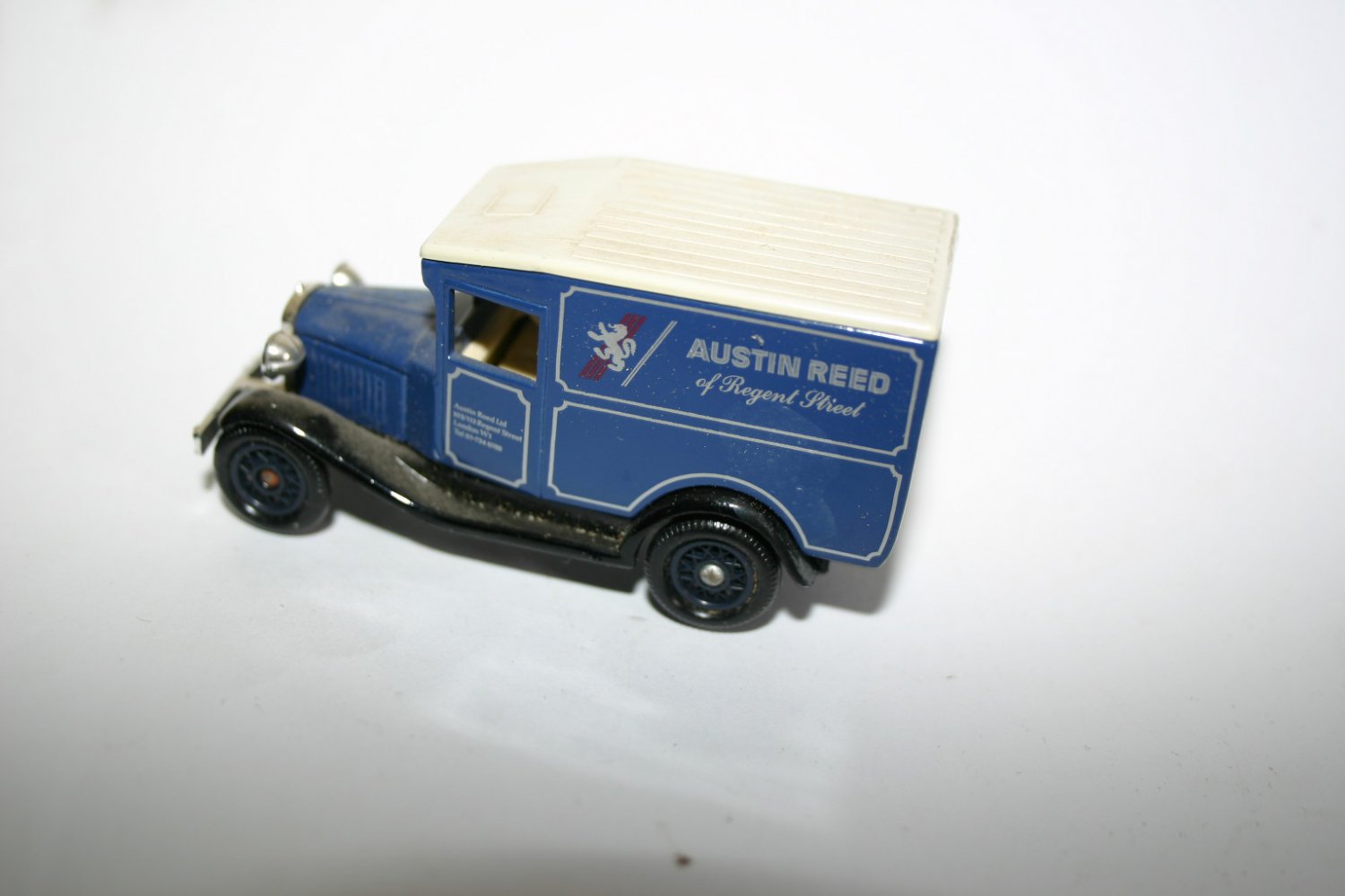 Collectors Lledo Regent St Austin Reed Promo Van Diecast Model