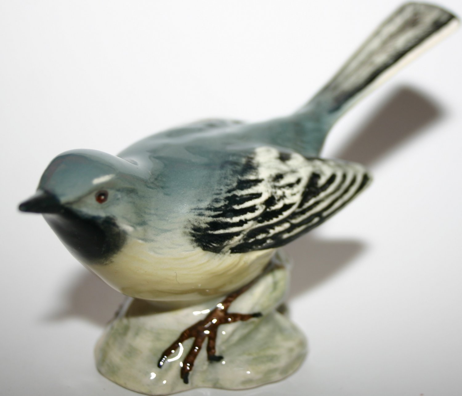 Grey Wagtail 1041 Bird Figurine By Beswick Pottery Collectors Limited 