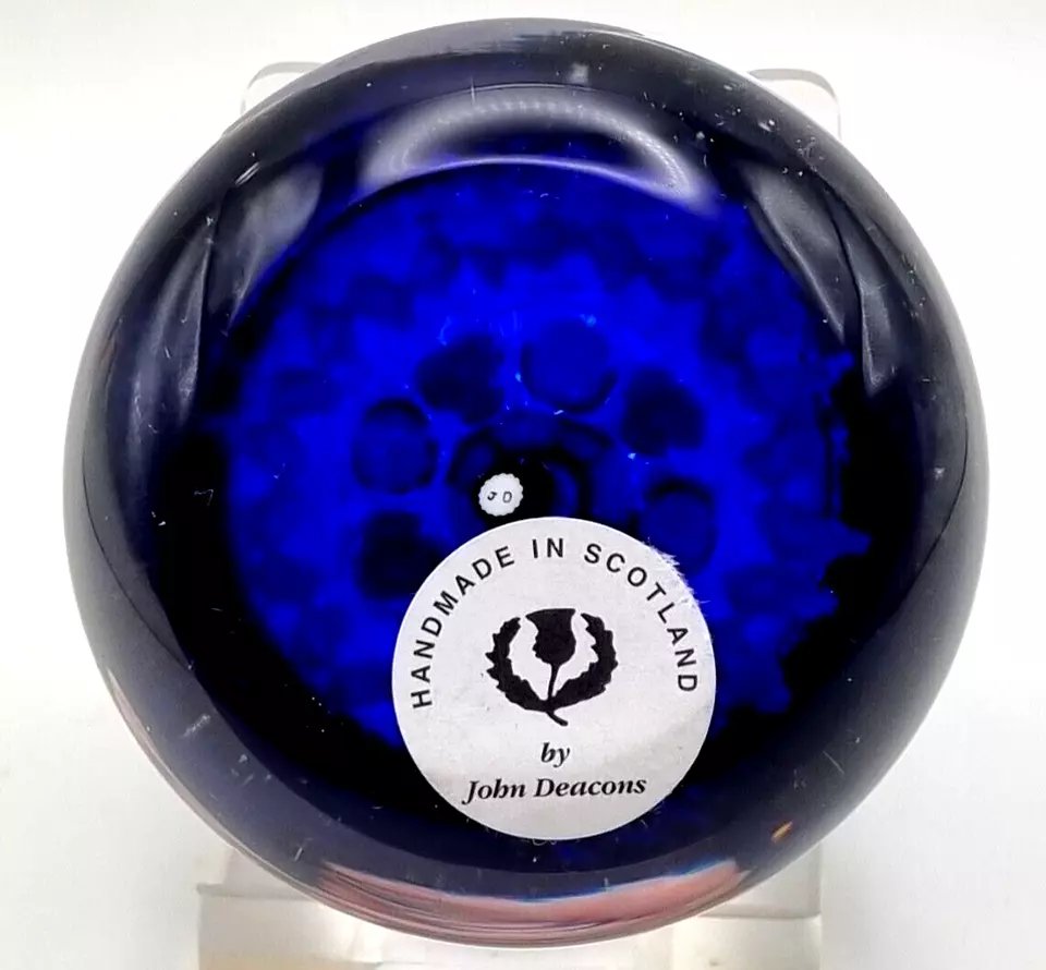 JOHN DEACON PAPERWEIGHT COLLECTORS ASSOCIATION SCOTLAND 2007 VINTAGE