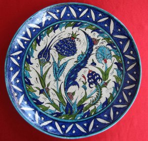 Lovely ceramic plate 19 Century. Oriiginal & Authentique