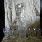 EXQUISITE RUSSIAN ETCHED CRYSTAL DECANTER WITH 6 MATCHING SHOT GLASSES