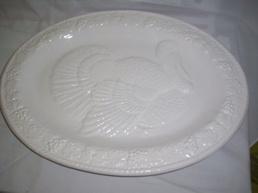 Century tm Turkey Platter Embossed Raised Design White Oval Platter 18 1/2" x 14