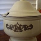 Pfaltzgraff Village 6-160 Castle Stamp Footed Soup Tureen Dome Lid excellent