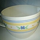 Pfaltzgraff Summer Breeze Batter Mixing Handled Bowl Spout Mexico Yellow Blue Pfaltzgraff Summer Breeze Batter Mixing Handled Bowl Spout Mexico Yellow Blue