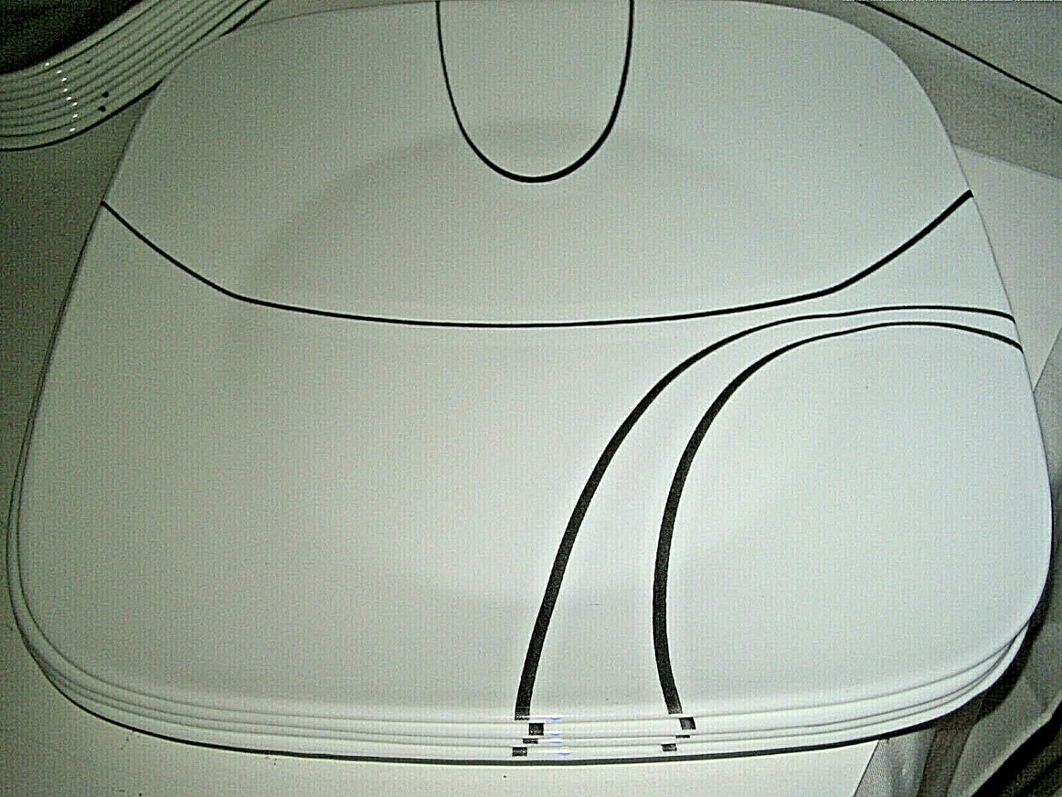4 Corelle Simple Lines Dinner Plates Square black curving lines 10 1/2