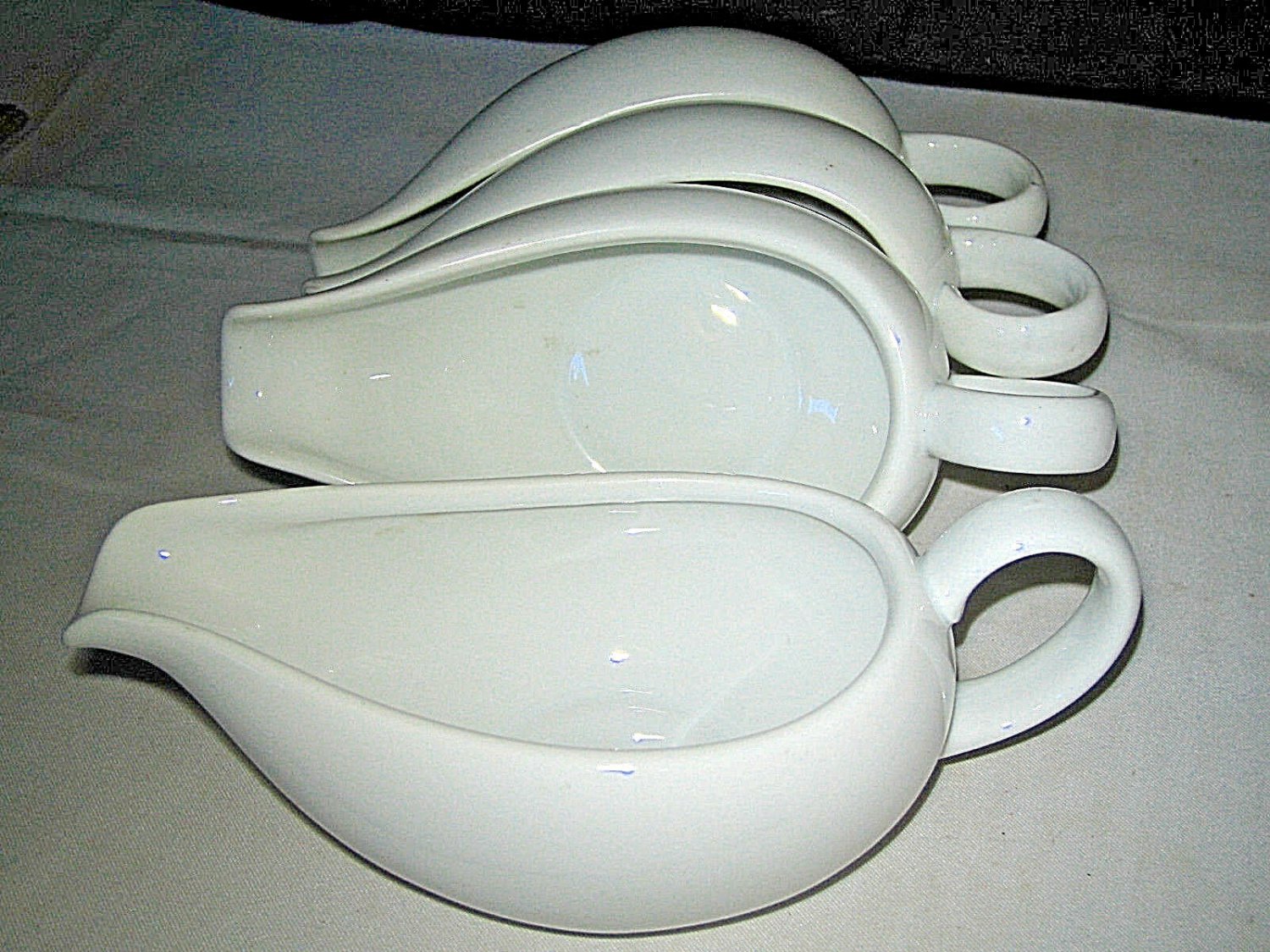 Royal Rego Porcelain Kingdom of Thailand Royal Small Gravy Boat 4pc more availb