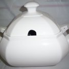 white ceramic soup tureen with lid octogonal stamped HC on bottom white ceramic soup tureen with lid octogonal stamped HC on bottom
