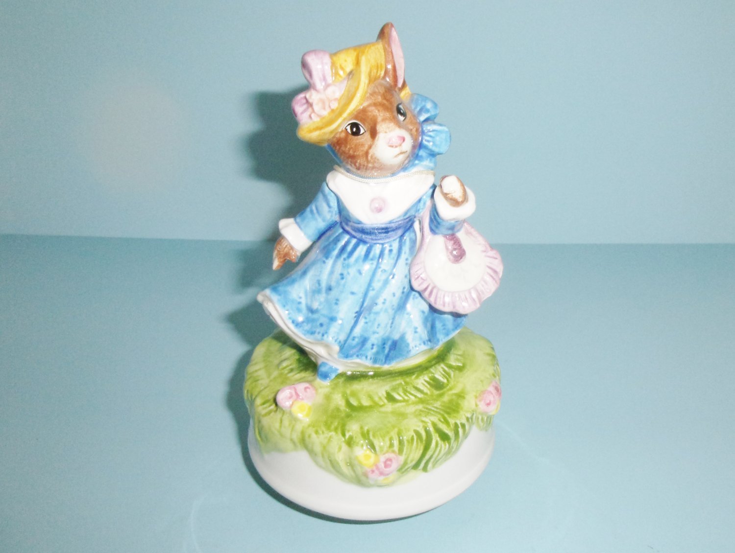 Schmid Rabbit Music Box Musical Bunny Rabbit Plays You Don't Bring Me Flowers No. 344 Made in Japan