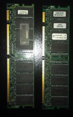 COMPAQ 128MB (2x64MB) PC100 CL2 168 PIN 323012-001 MEMORY *Used*