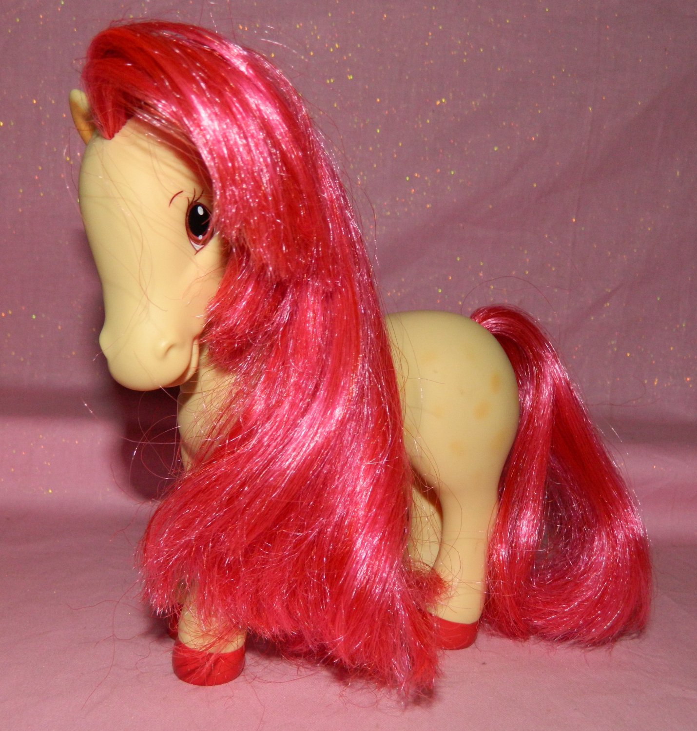 strawberry shortcake horse toy