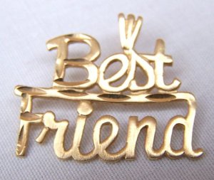 vintage 14K solid gold BEST FRIEND pendant, 1.17 grams