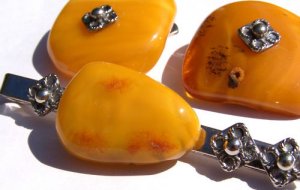 antique  Baltic butterscotch amber cufflinks, tie clasp