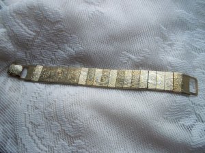 Vintage Jewelry - Sarah Coventry Floral Etched Bracelet  1960's