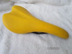 Vintage Velo yellow PU leather touring road bike bicycle seat saddle