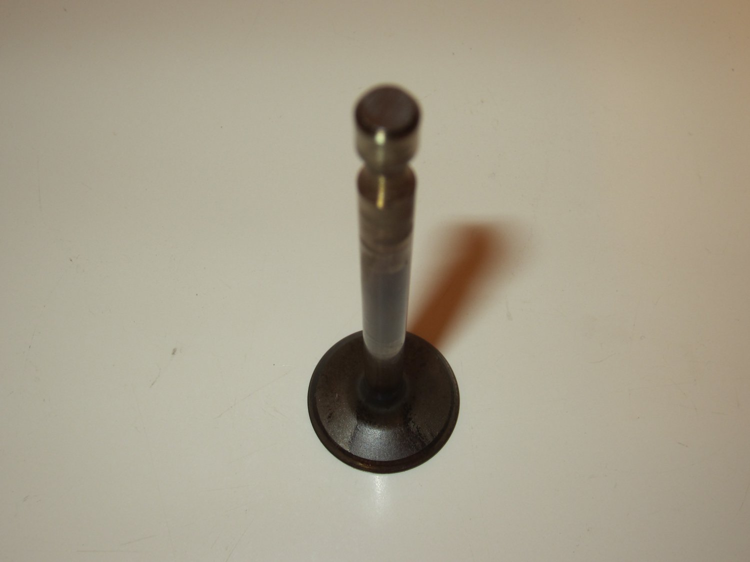 Briggs & Stratton Intake Valve 590393